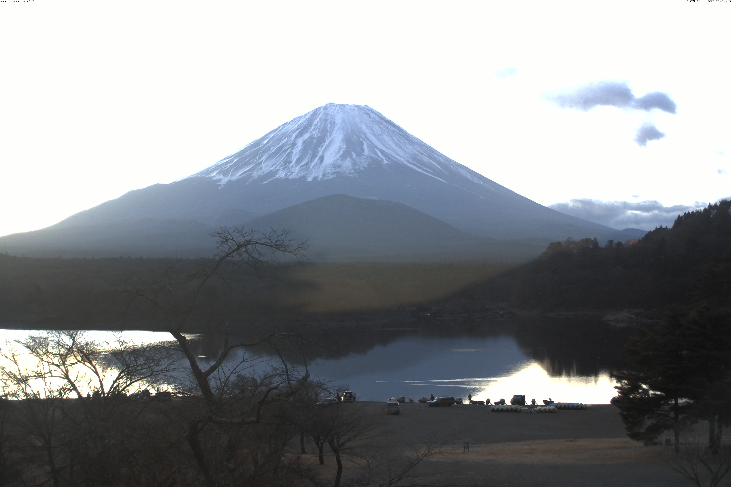 精進湖ライブカメラ