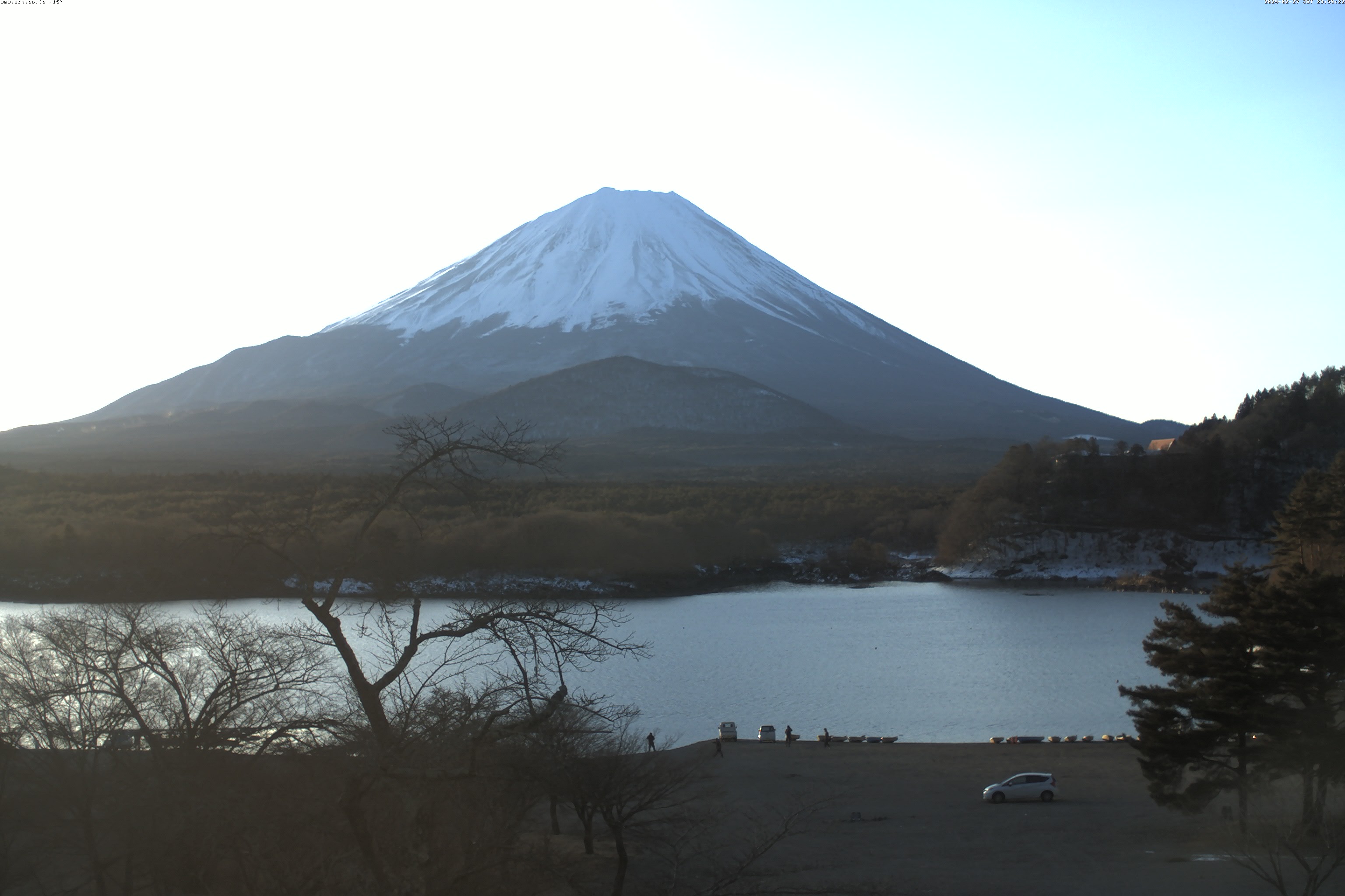 精進湖ライブカメラ