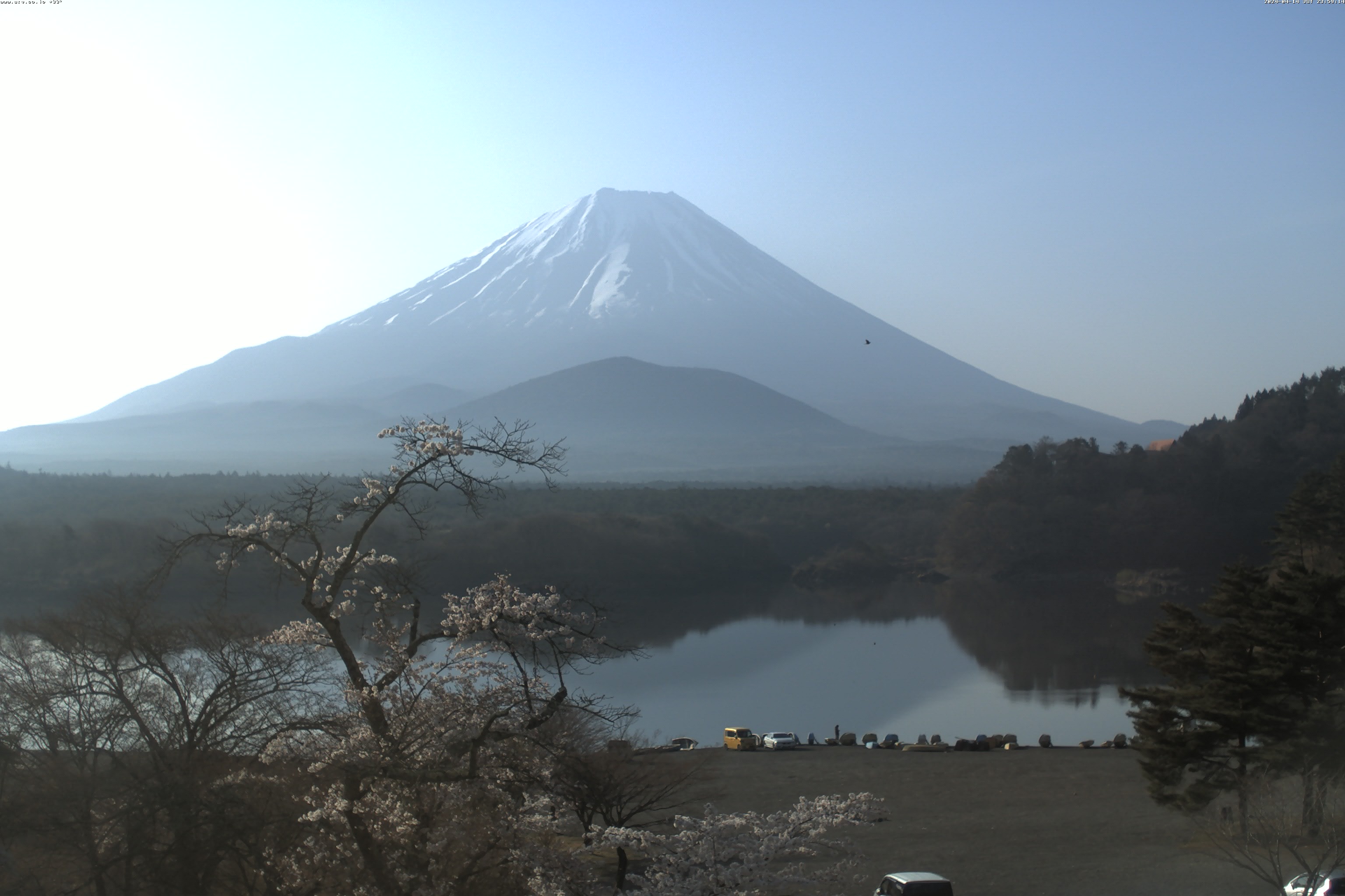 精進湖ライブカメラ