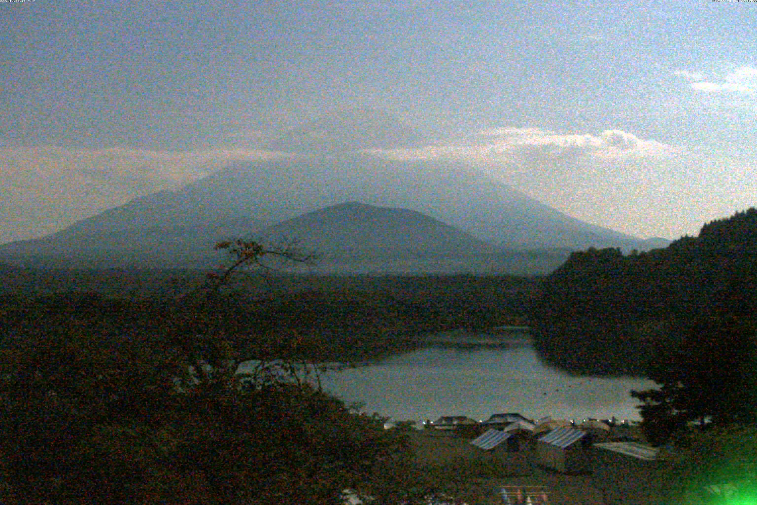 精進湖ライブカメラ