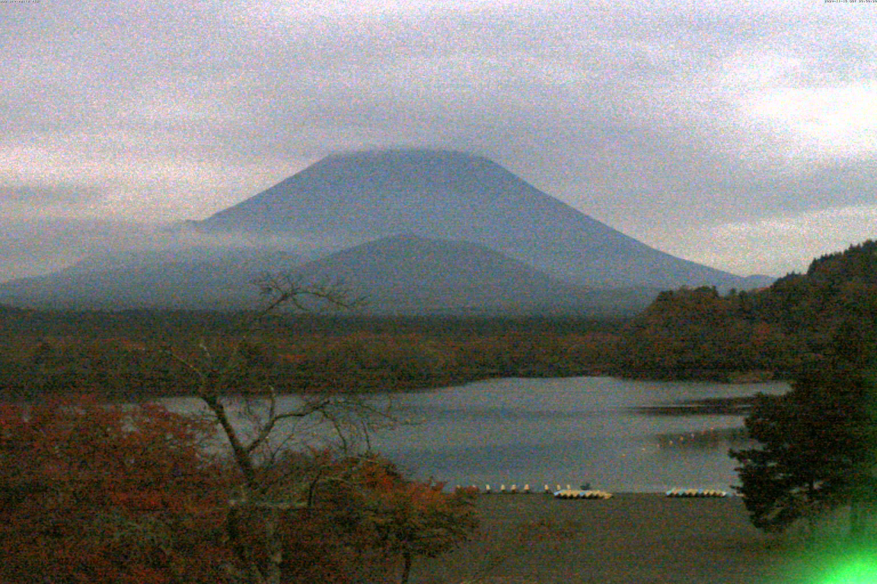 精進湖ライブカメラ