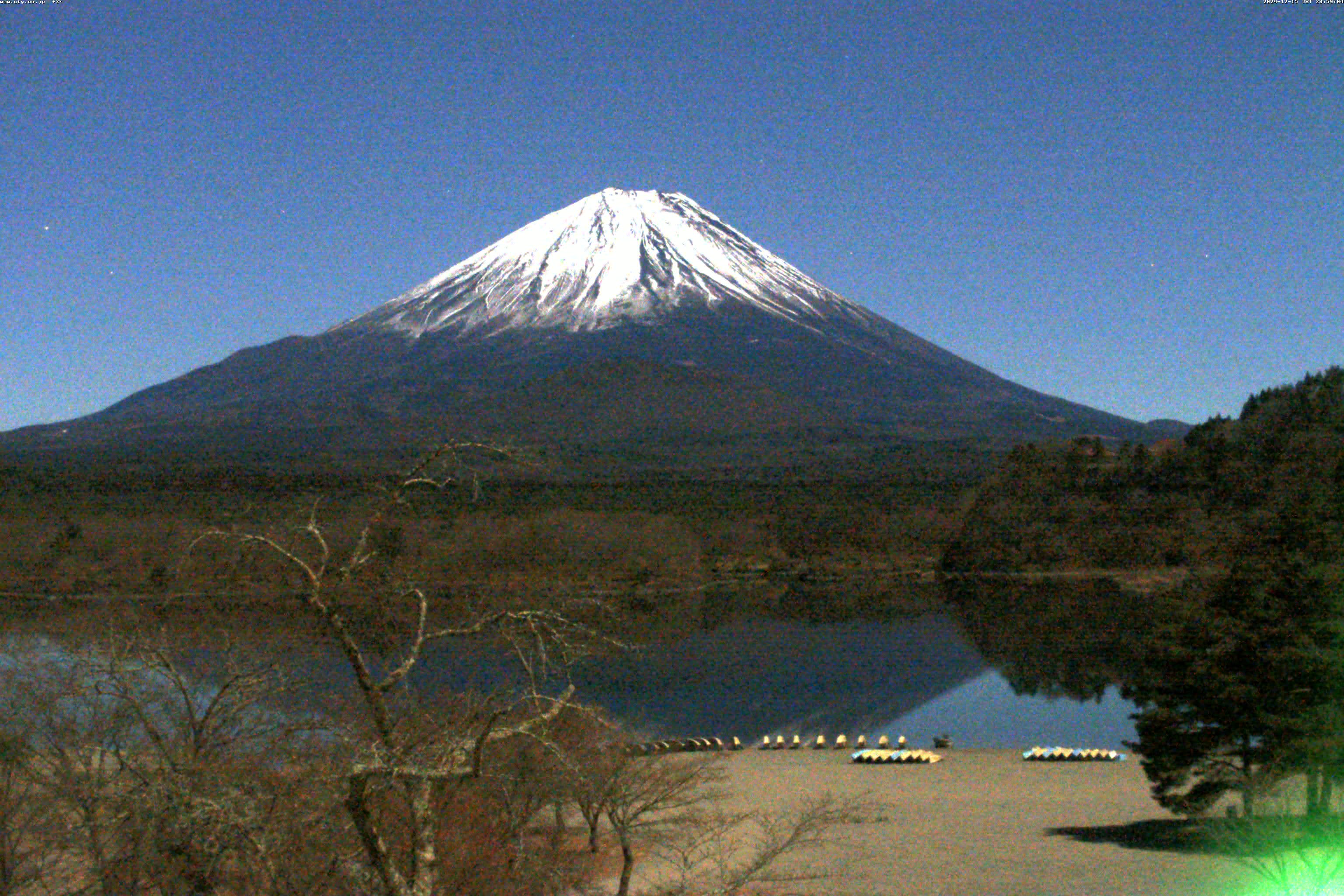 精進湖ライブカメラ