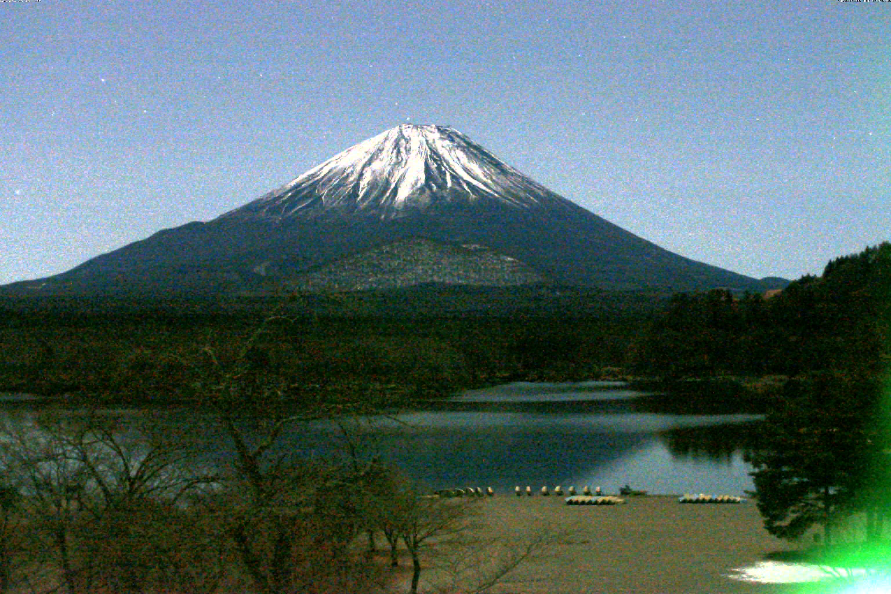 精進湖ライブカメラ