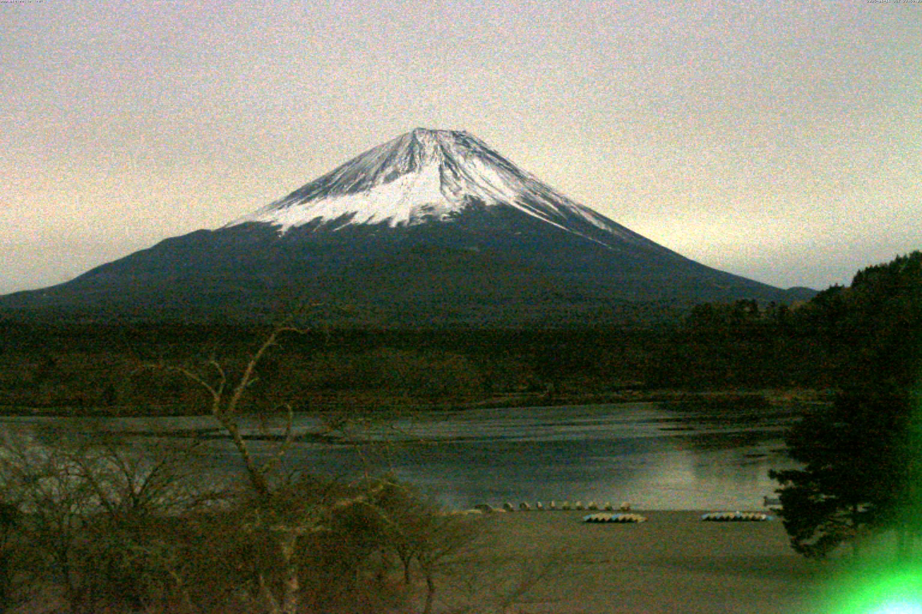 精進湖ライブカメラ