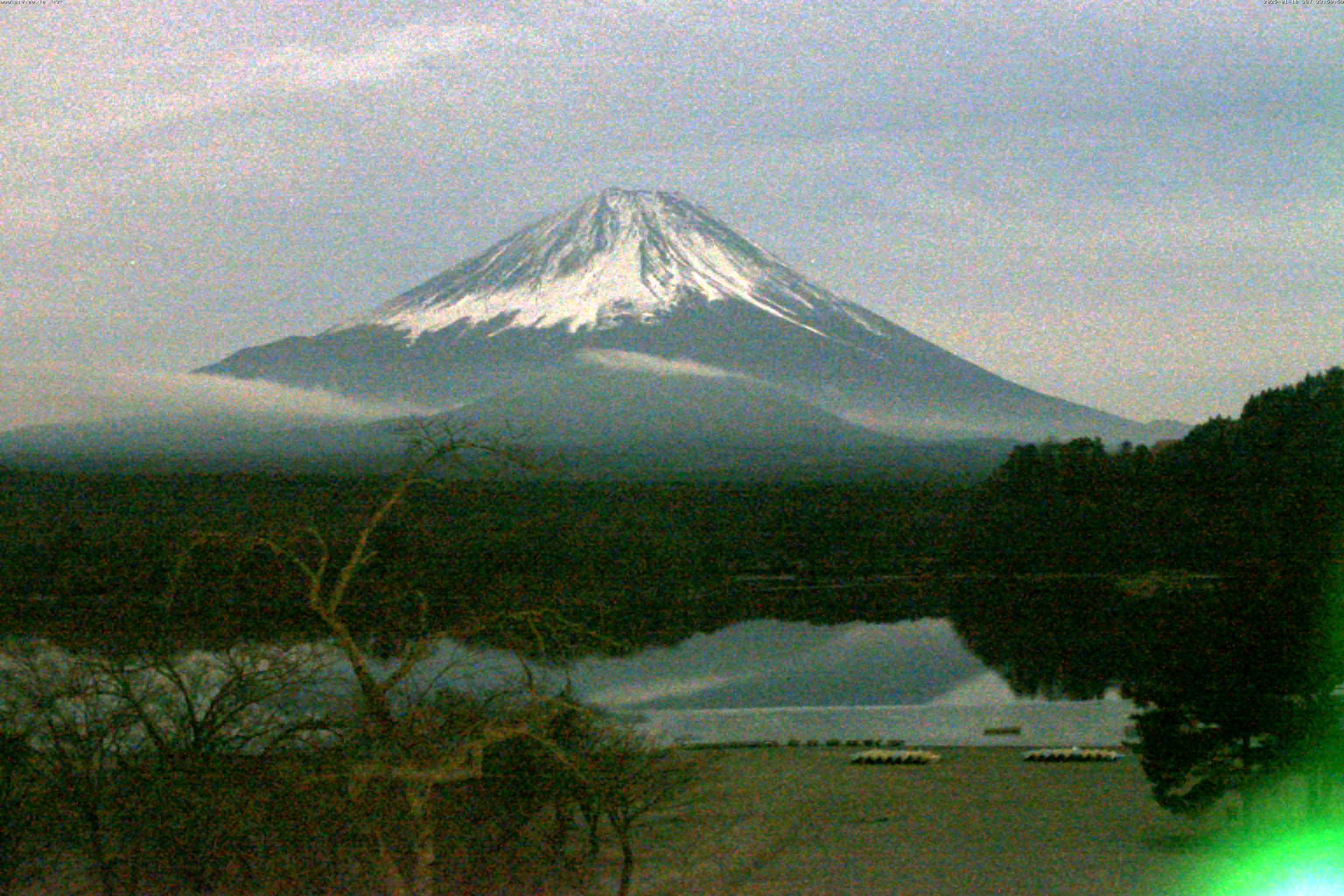 精進湖ライブカメラ