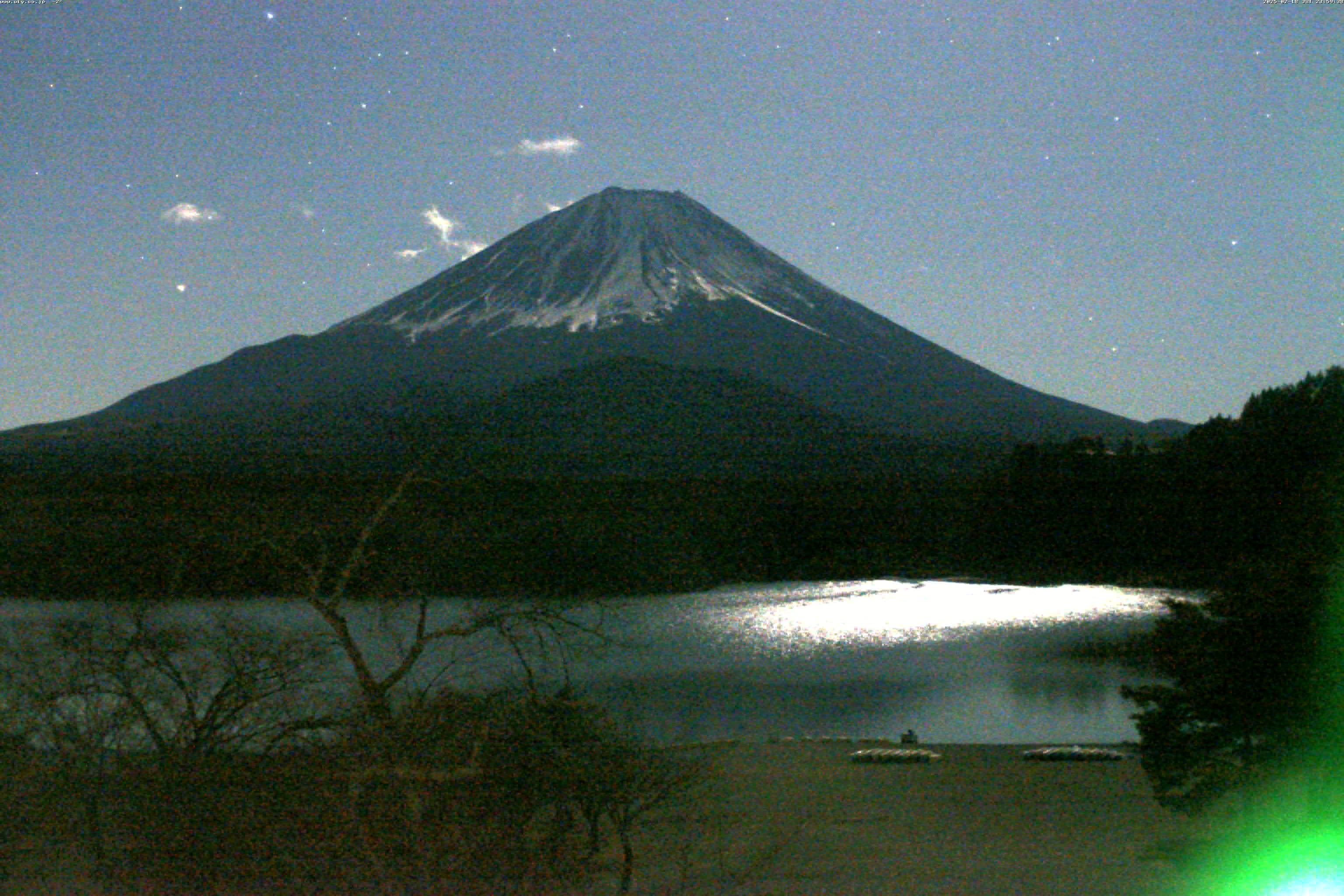 精進湖ライブカメラ