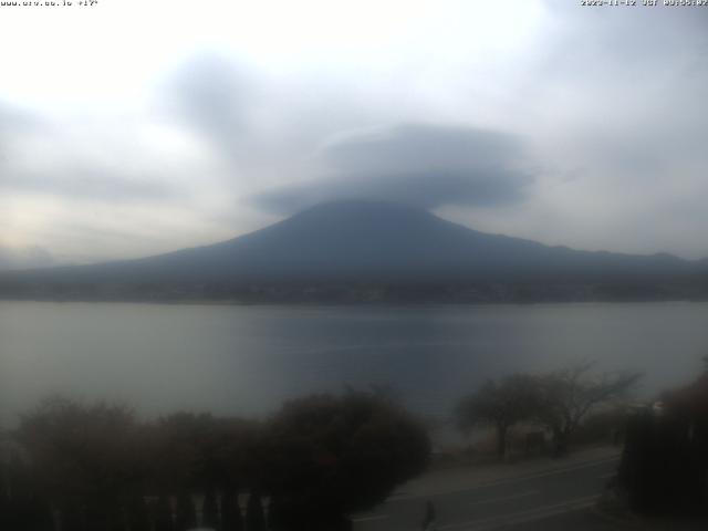 河口湖からの富士山