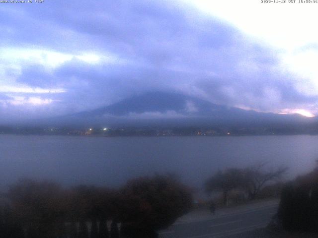 河口湖からの富士山