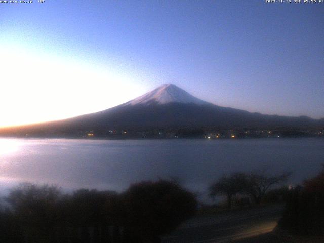 河口湖からの富士山