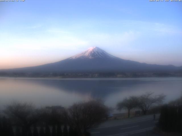 河口湖からの富士山