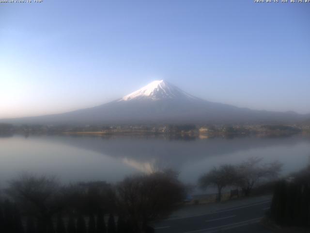 河口湖からの富士山