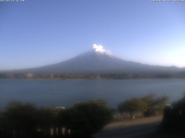 河口湖からの富士山