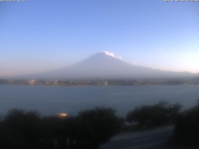 河口湖からの富士山