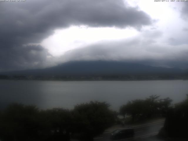 河口湖からの富士山