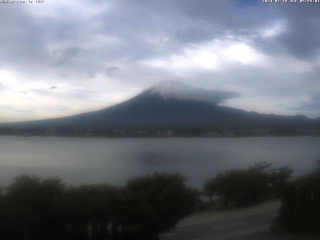 河口湖からの富士山