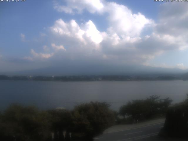 河口湖からの富士山