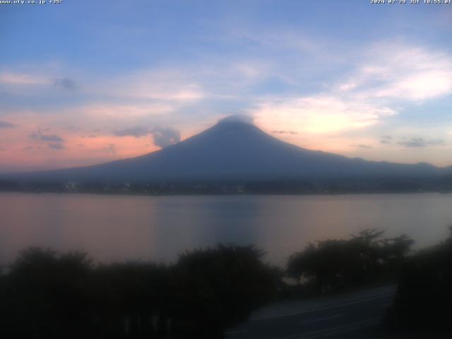 河口湖からの富士山