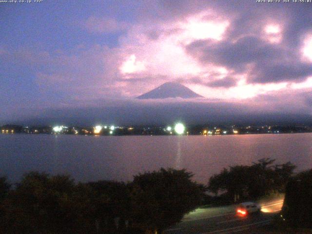 河口湖からの富士山