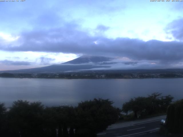 河口湖からの富士山