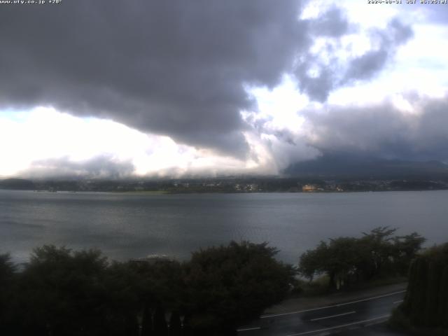 河口湖からの富士山