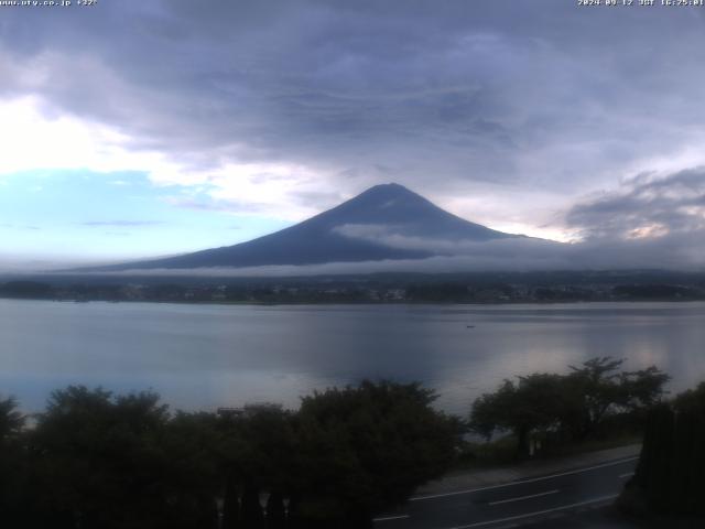 河口湖からの富士山