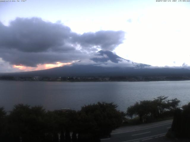 河口湖からの富士山