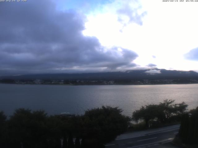 河口湖からの富士山