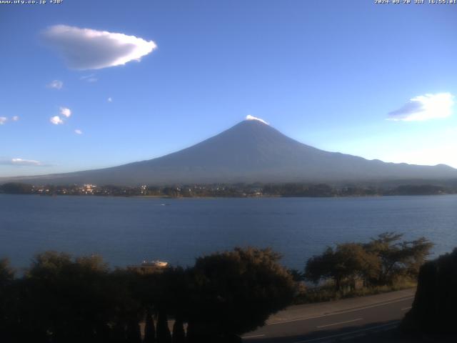 河口湖からの富士山