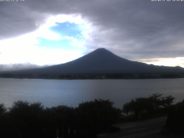 河口湖からの富士山