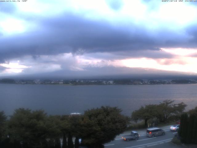 河口湖からの富士山