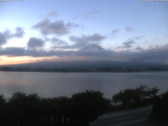 河口湖からの富士山