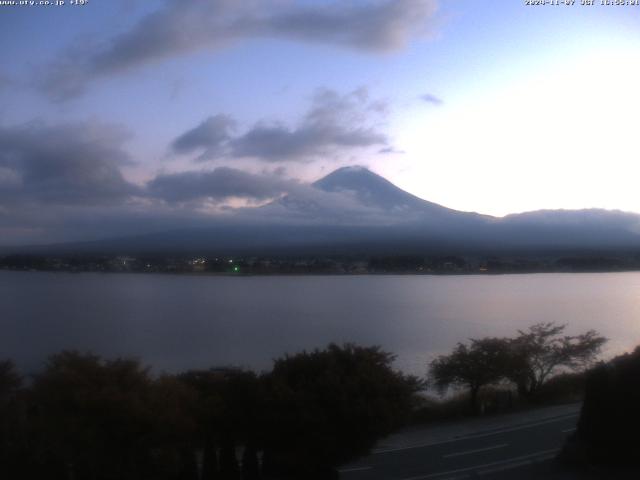 河口湖からの富士山