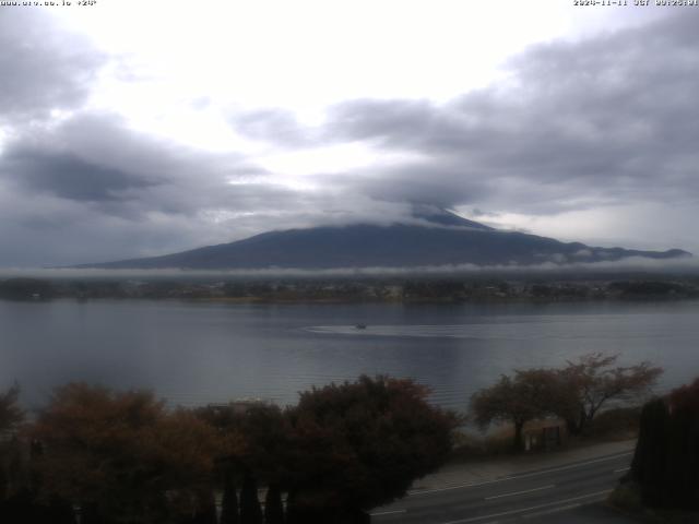 河口湖からの富士山