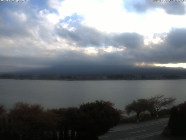 河口湖からの富士山