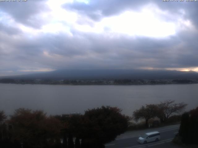 河口湖からの富士山