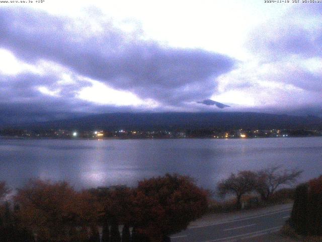 河口湖からの富士山