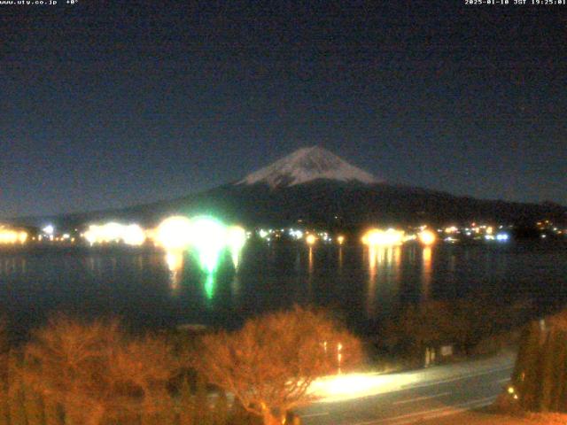 河口湖からの富士山