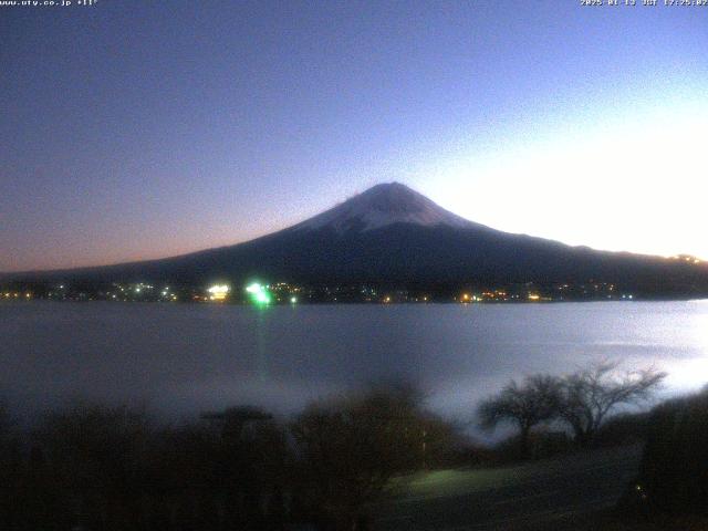 河口湖からの富士山