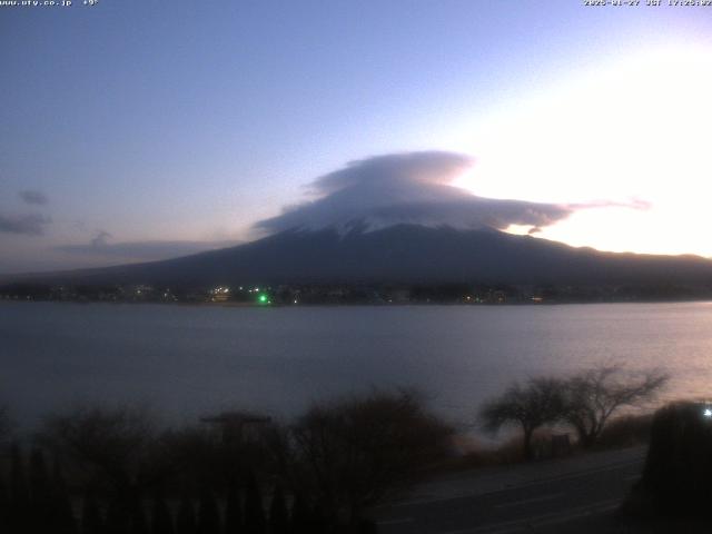 河口湖からの富士山