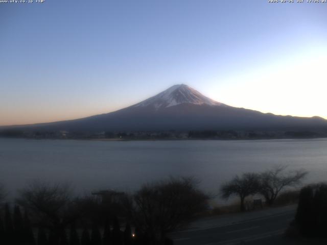 河口湖からの富士山