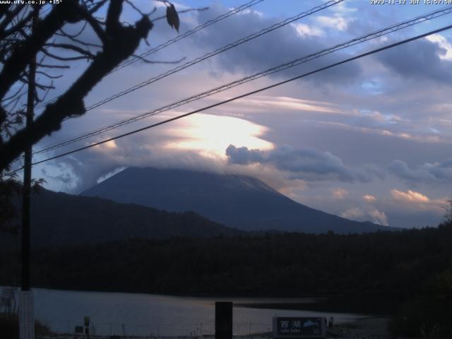 西湖からの富士山