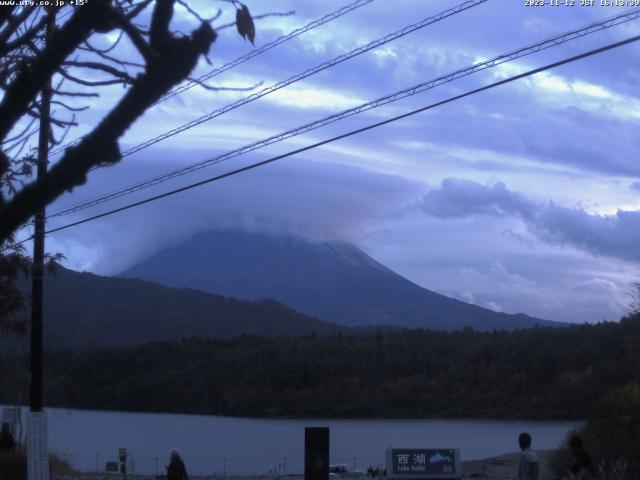 西湖からの富士山