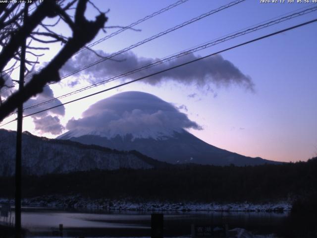 西湖からの富士山