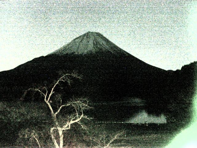 精進湖からの富士山