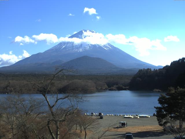 精進湖からの富士山