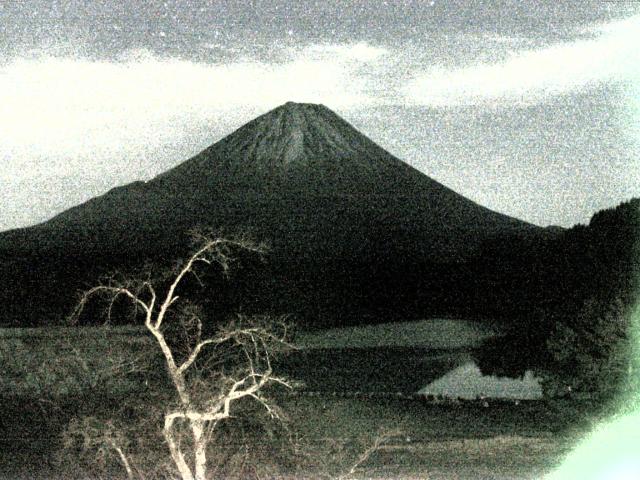 精進湖からの富士山