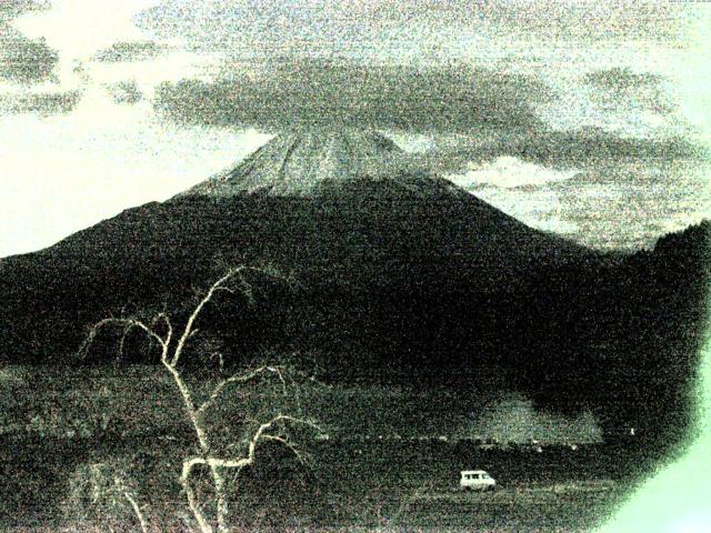 精進湖からの富士山