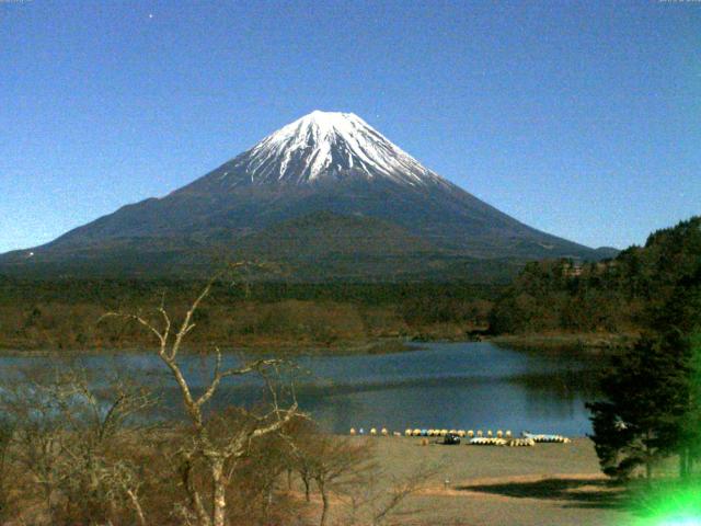 精進湖からの富士山