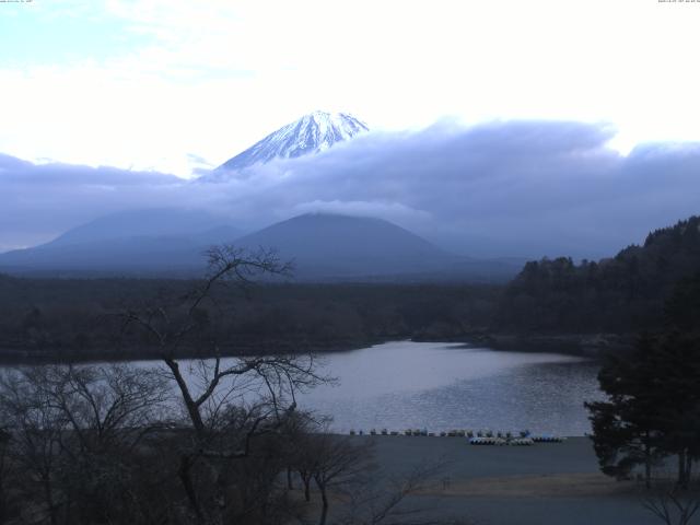 精進湖からの富士山