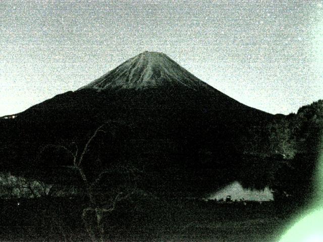 精進湖からの富士山